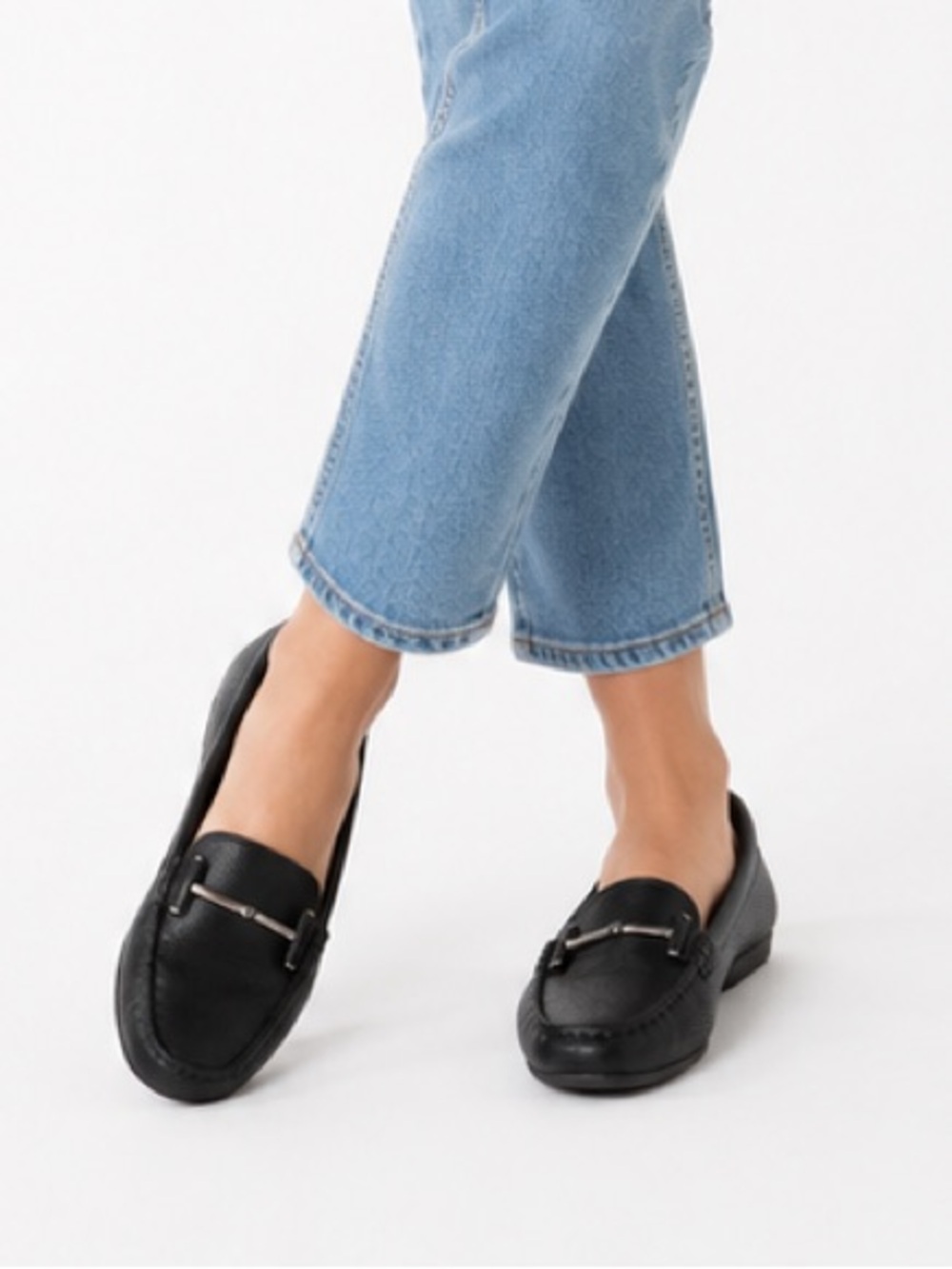 Mercer & Madison Black Leather Loafers Slip On Comfort Flats Women's Size 7.5